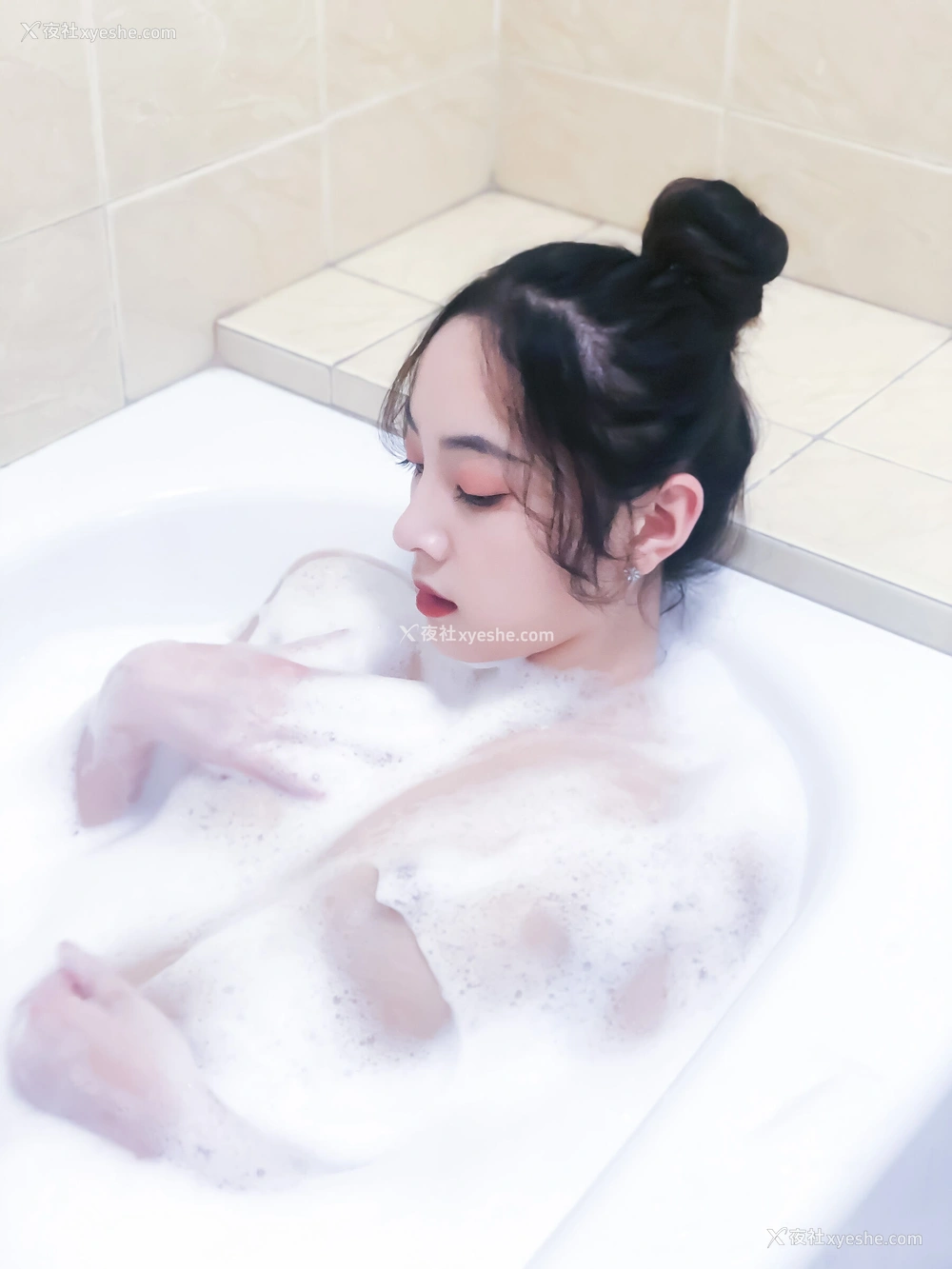1P - 婕哥《牛奶浴》