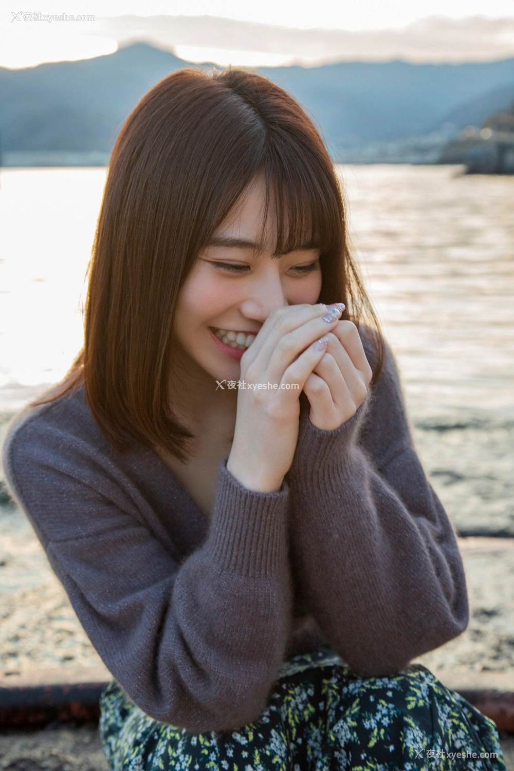 1P - 河北彩花《昭和レトロラブホで抱いてくれたらいいのに》