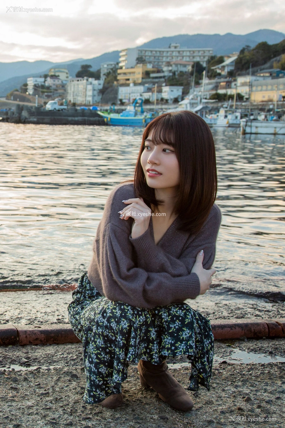 1P - 河北彩花《昭和レトロラブホで抱いてくれたらいいのに》