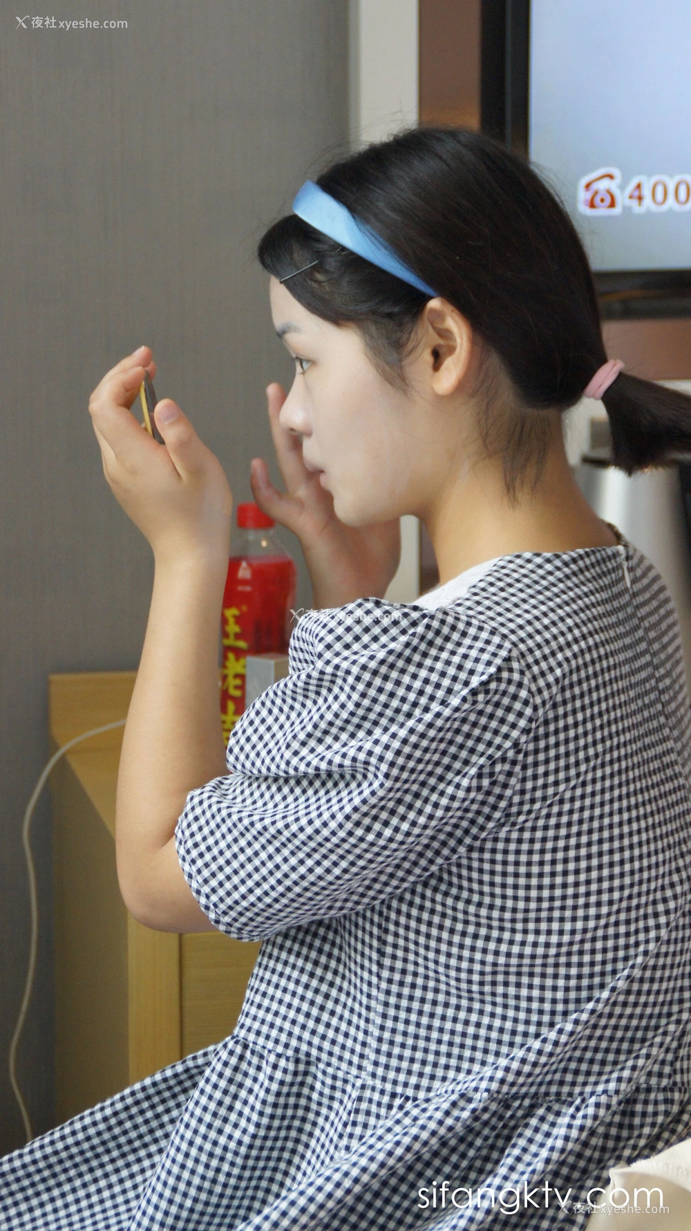 1P - 计算机系大一学妹人体私拍套图