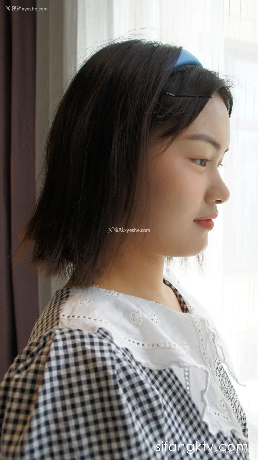1P - 计算机系大一学妹人体私拍套图