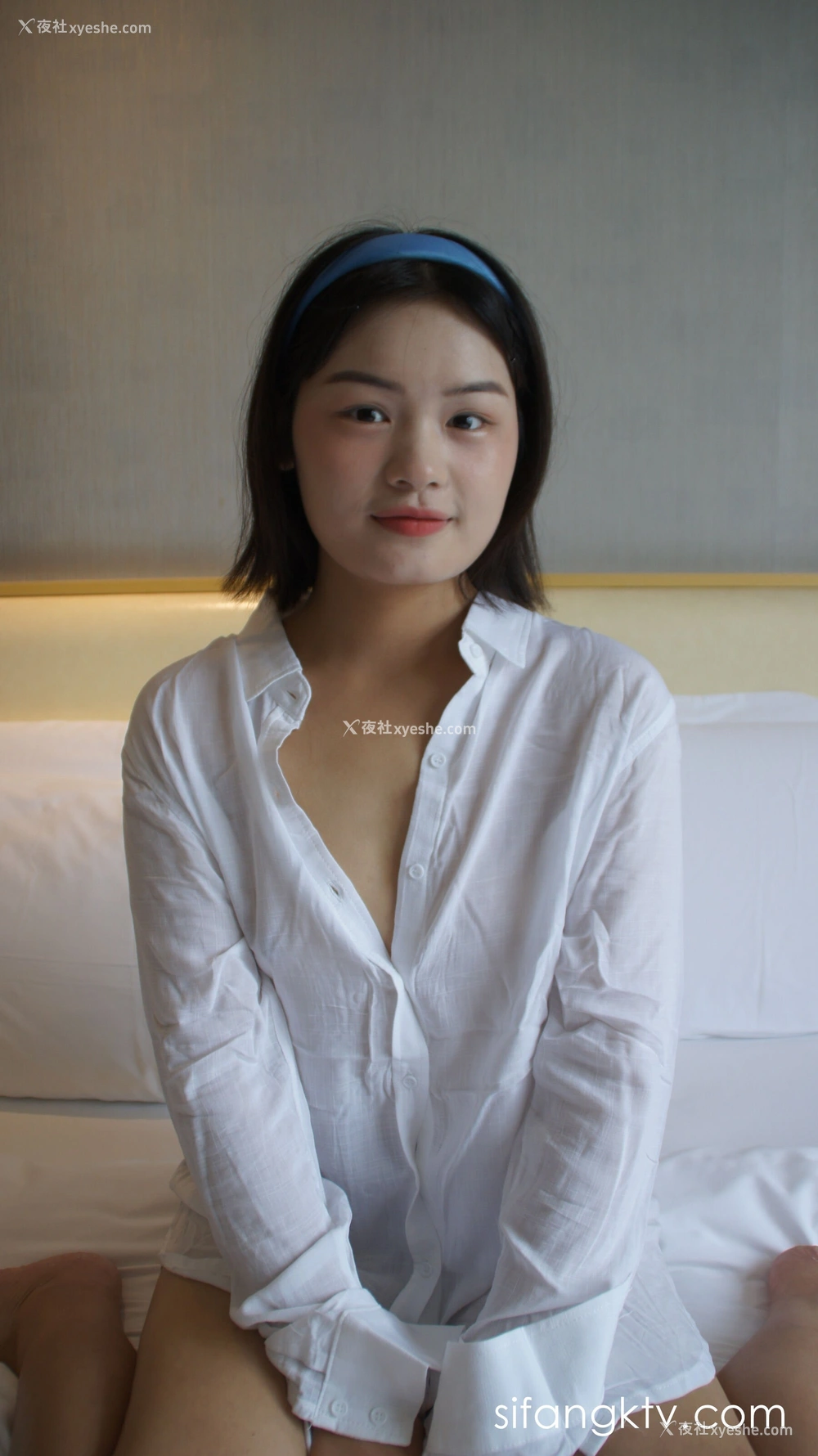 1P - 计算机系大一学妹人体私拍套图