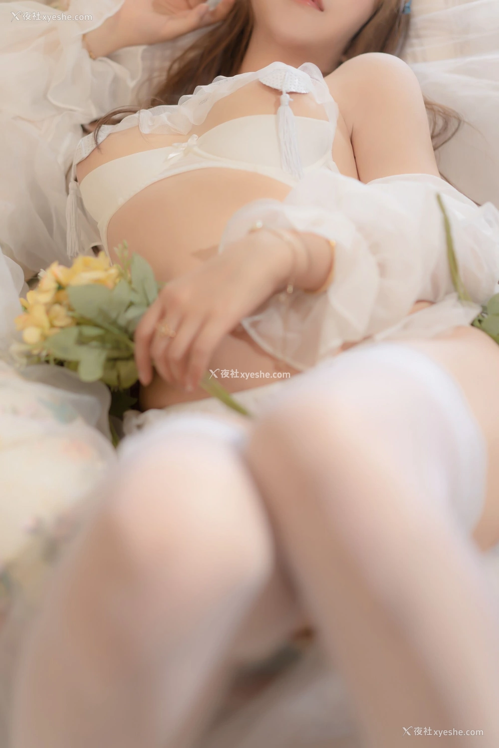 1P - 过期米线线喵《堕落天使》