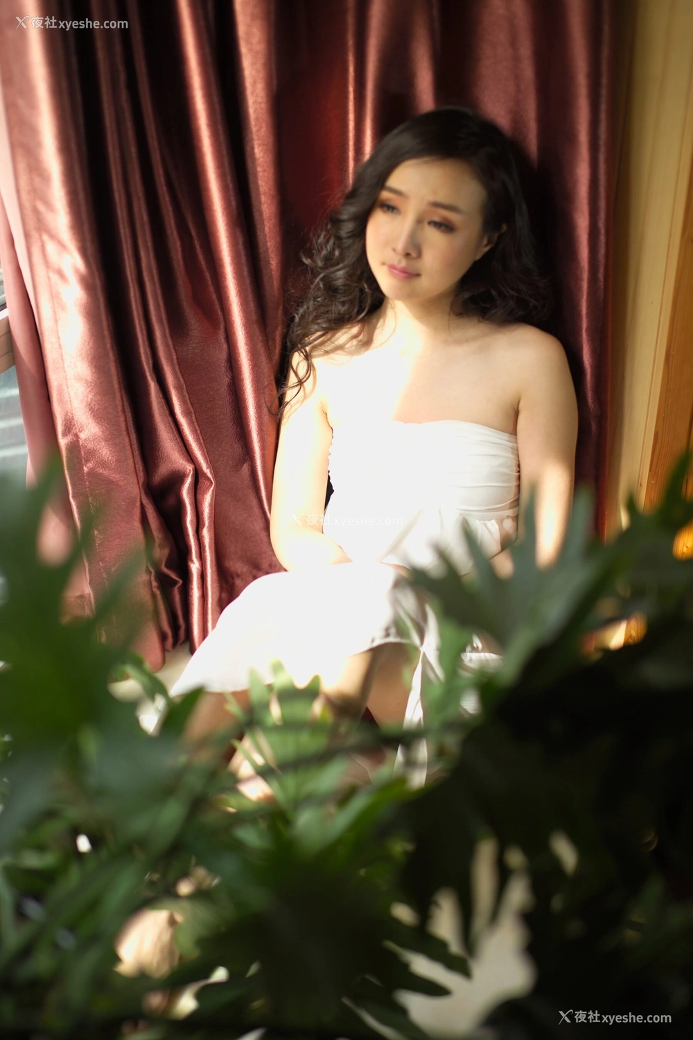1P - 国模干露露性感写真套图
