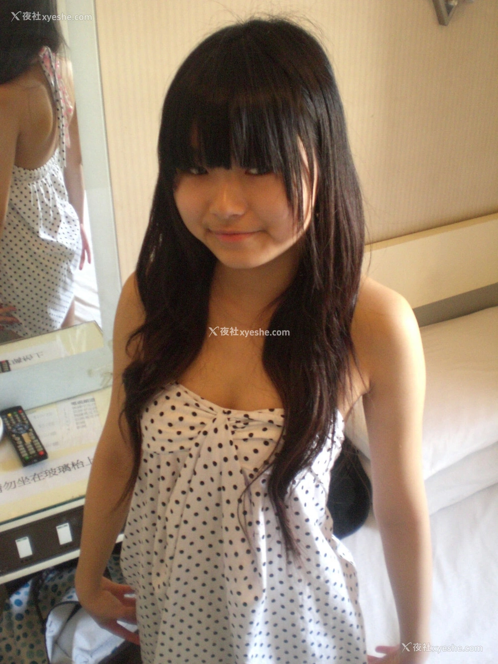 1P - 港模 Calista Choa 大尺度人体私拍套图