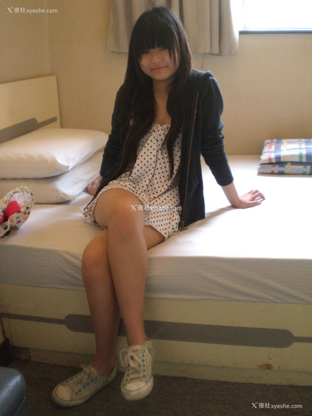 1P - 港模 Calista Choa 大尺度人体私拍套图