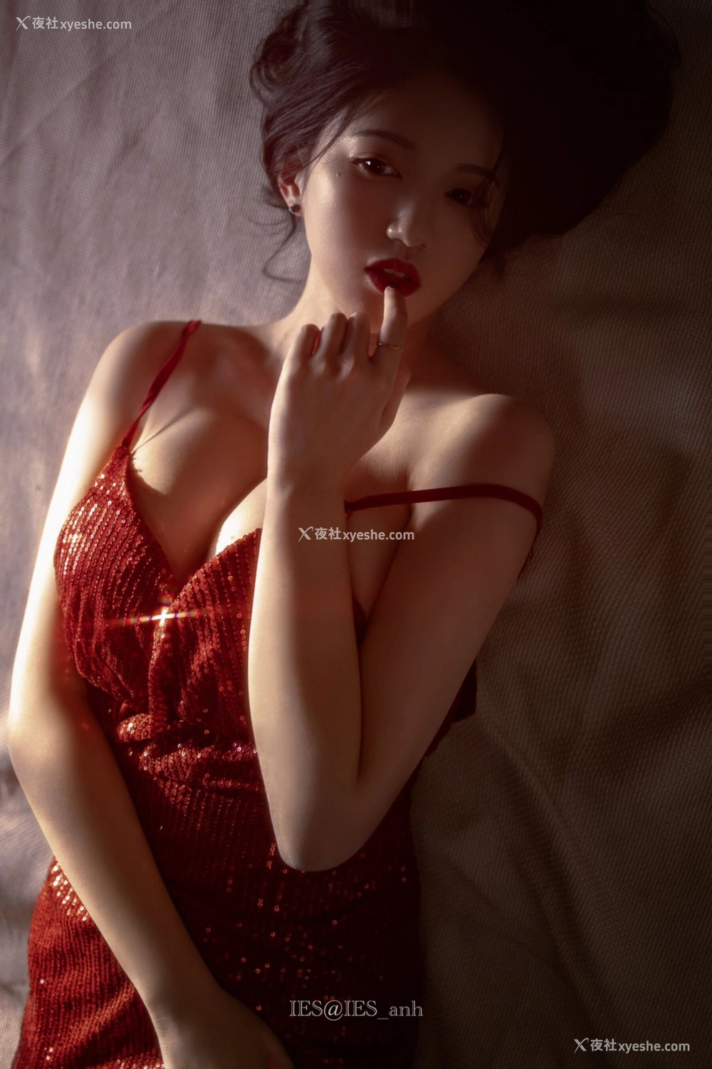 1P - 摄影师 IES 作品集