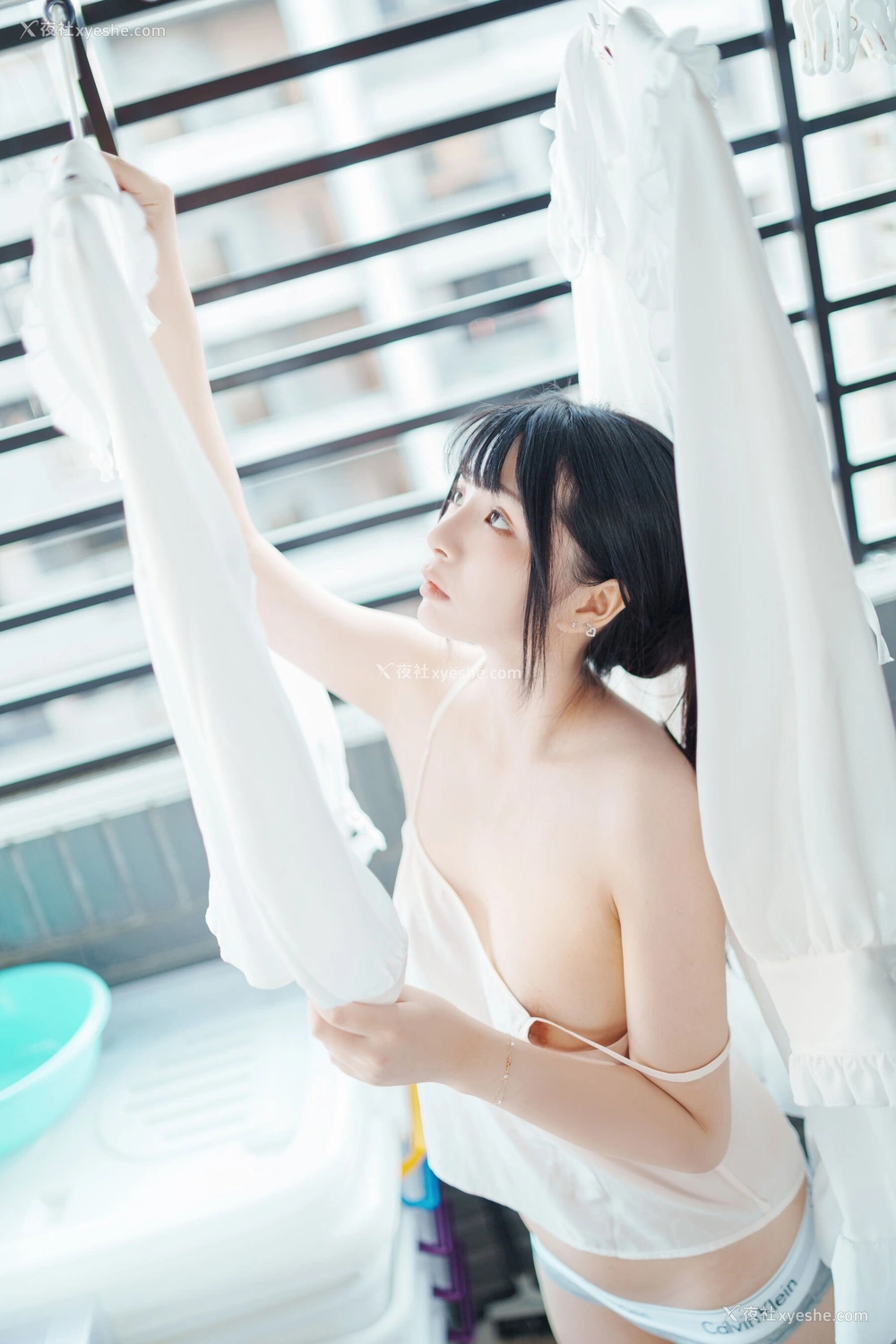 1P - 落落Raku《22.12月 EAT ME订阅 Your waifu♡》