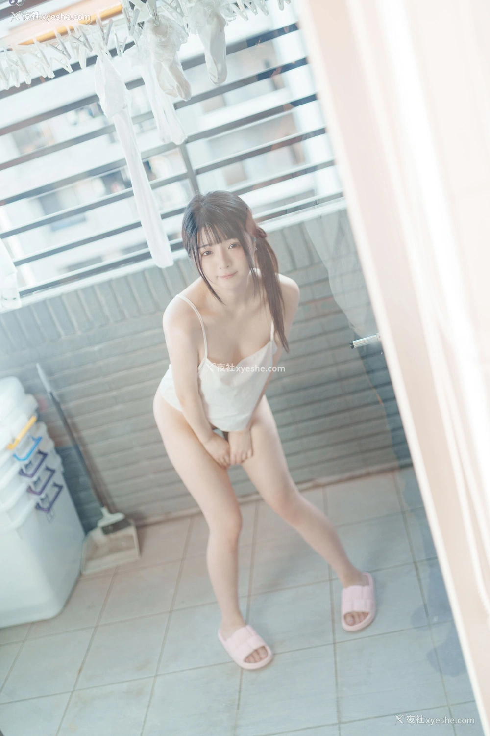 1P - 落落Raku《22.12月 EAT ME订阅 Your waifu♡》