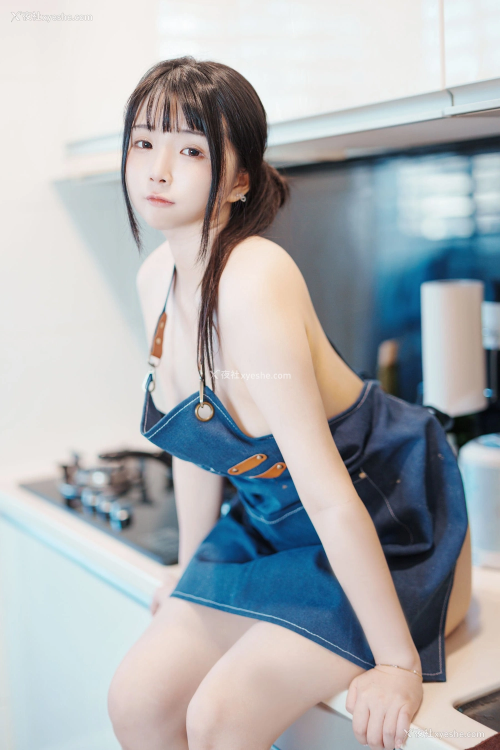 1P - 落落Raku《22.12月 EAT ME订阅 Your waifu♡》
