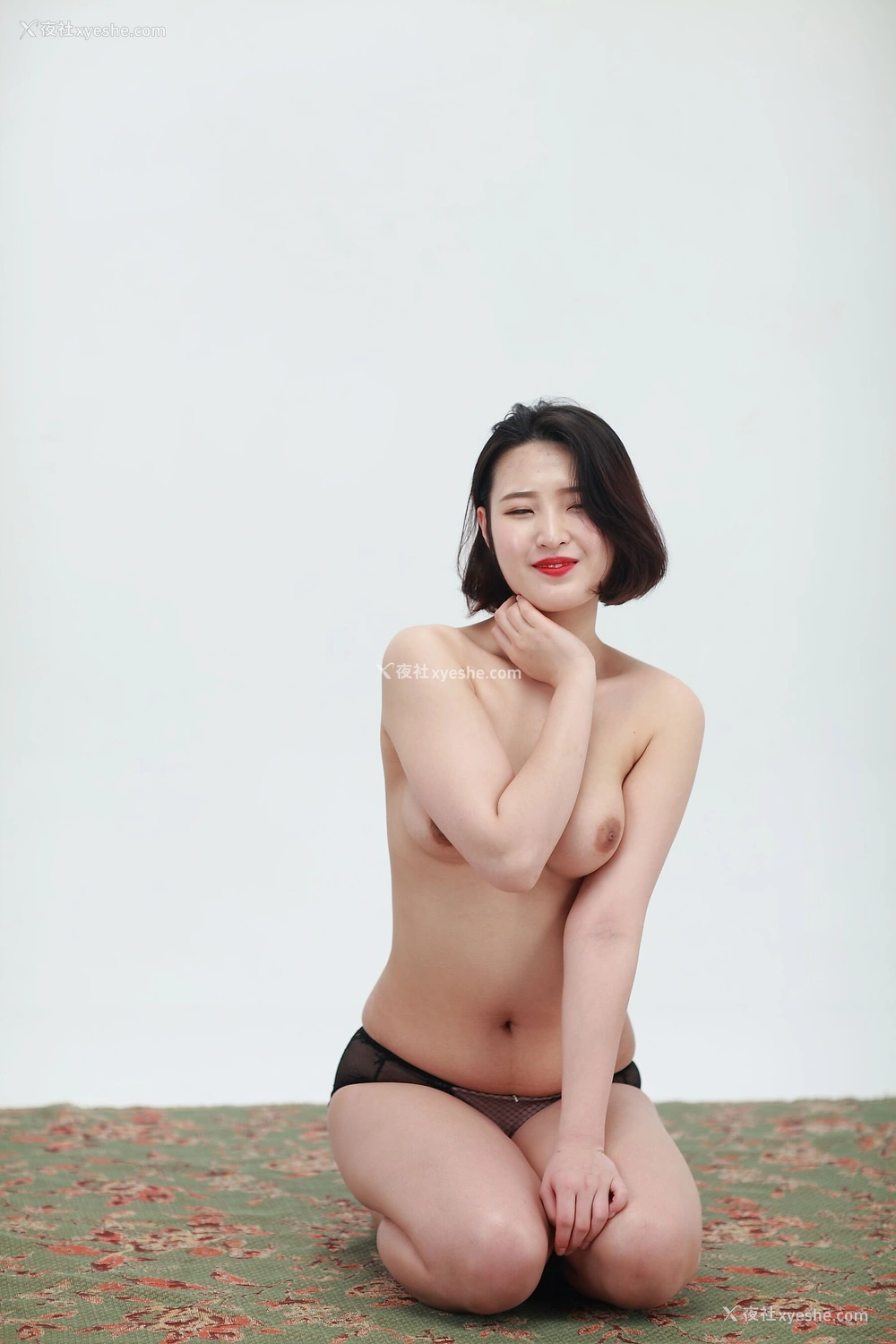 1P - 韩模 유나（尤娜）人体私拍套图