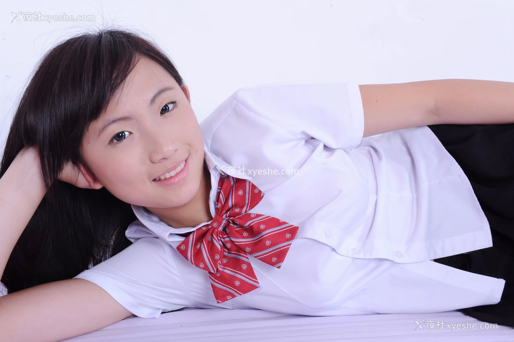 1P - 港模婉盈人体私拍套图