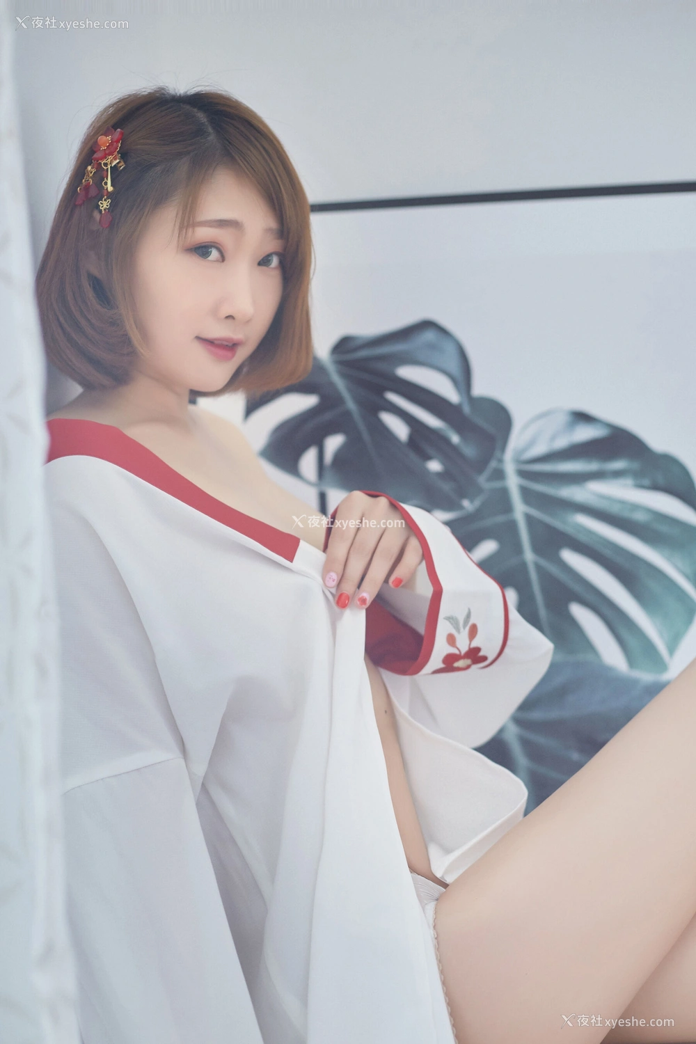 1P - 国模琳达人体私拍套图