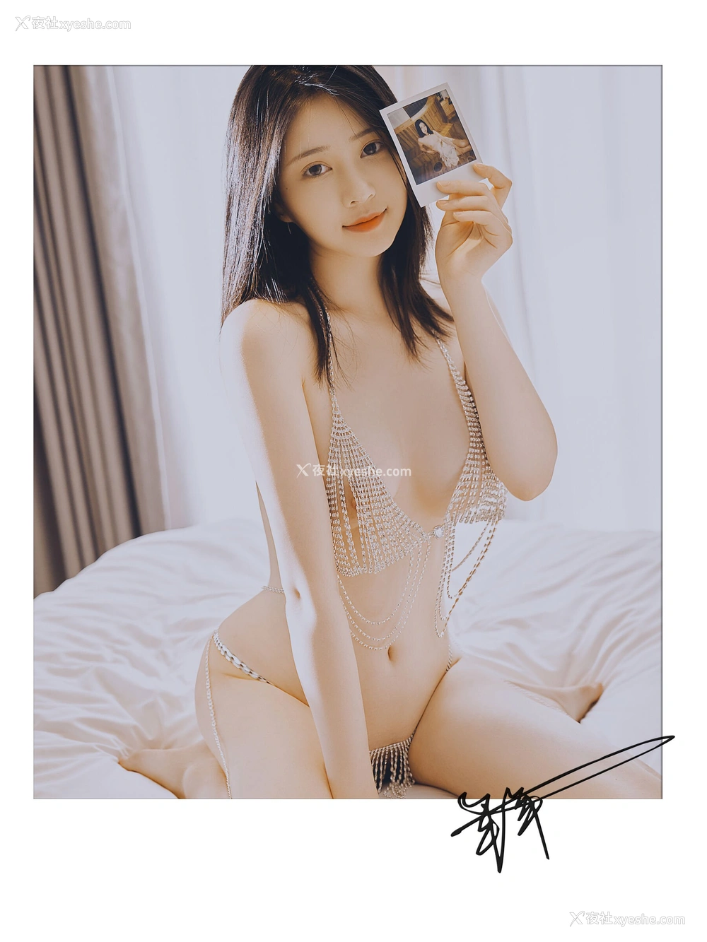 1P - 年年《宝丽来》