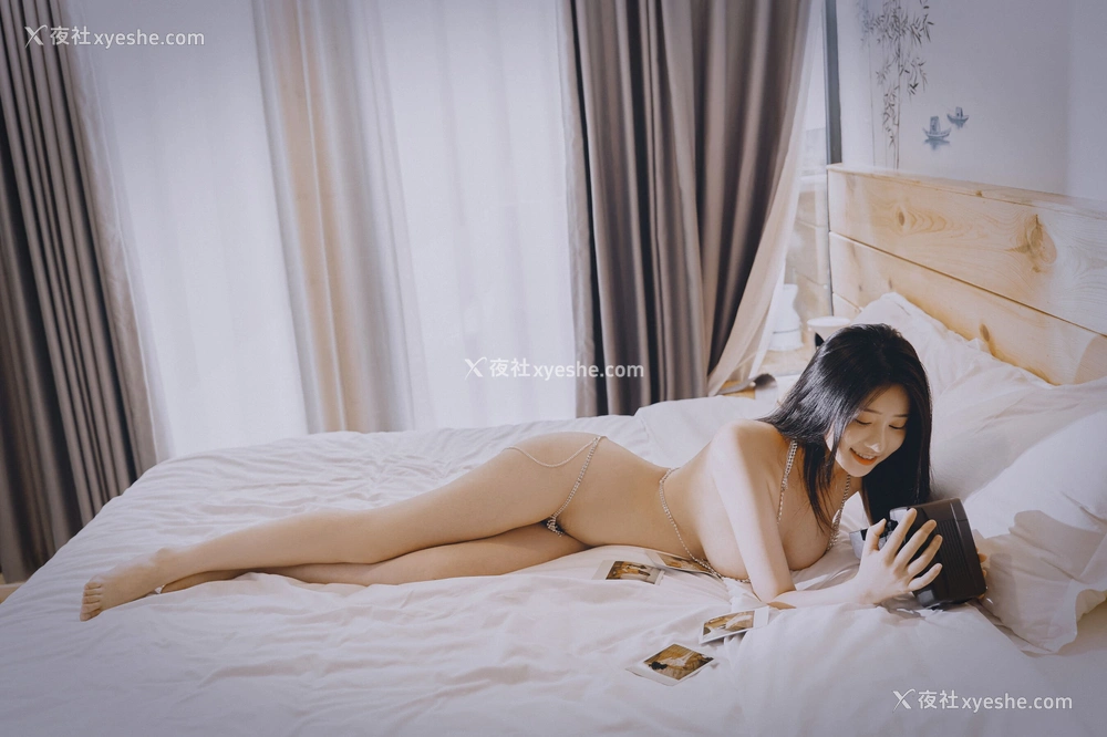 1P - 年年《宝丽来》