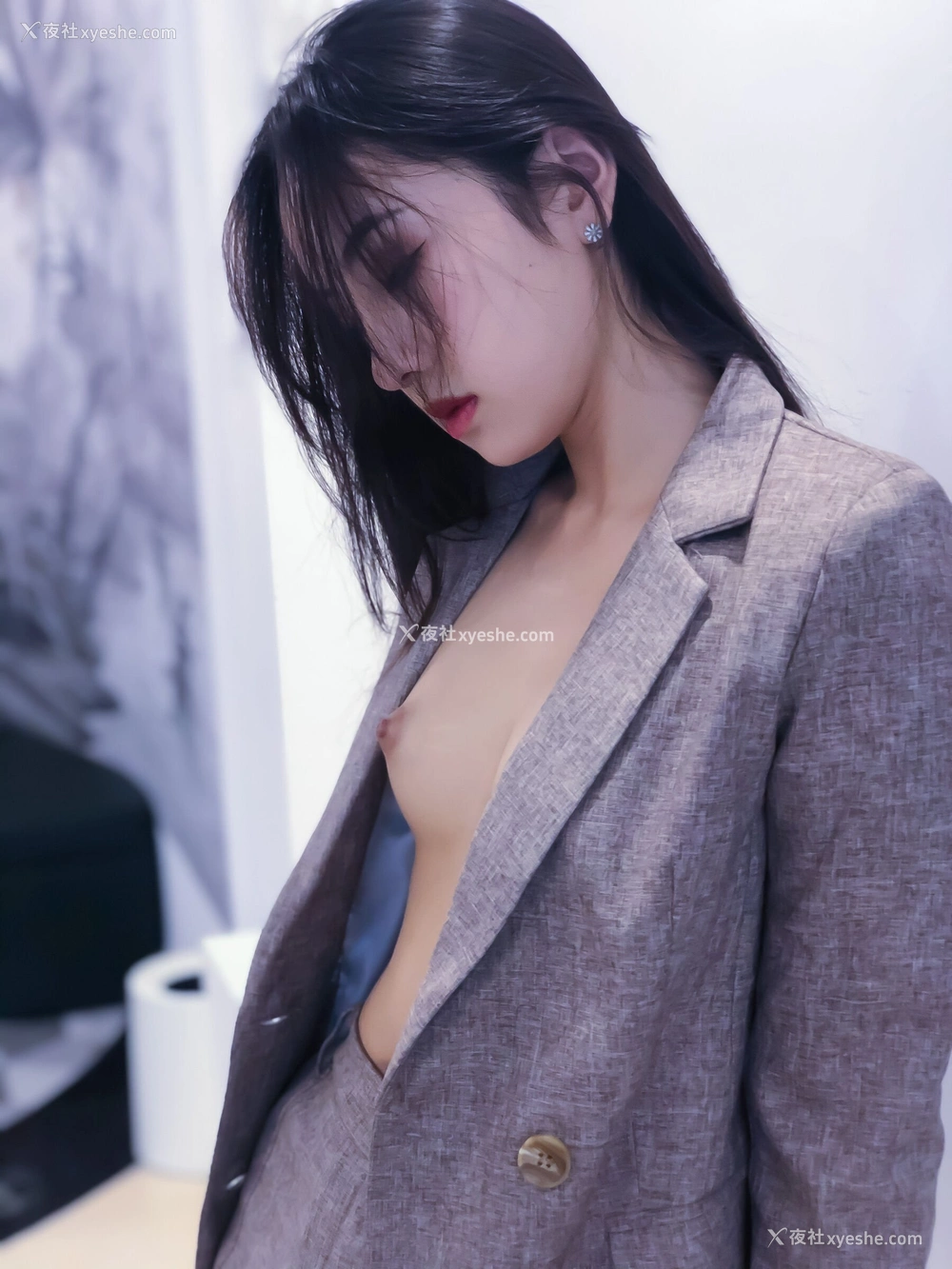 1P - 婕哥《小西装》