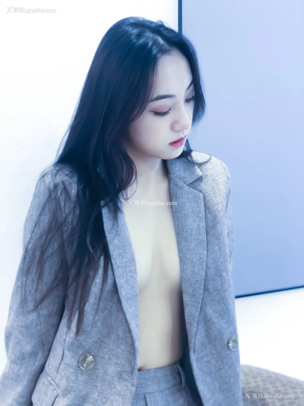 1P - 婕哥《小西装》