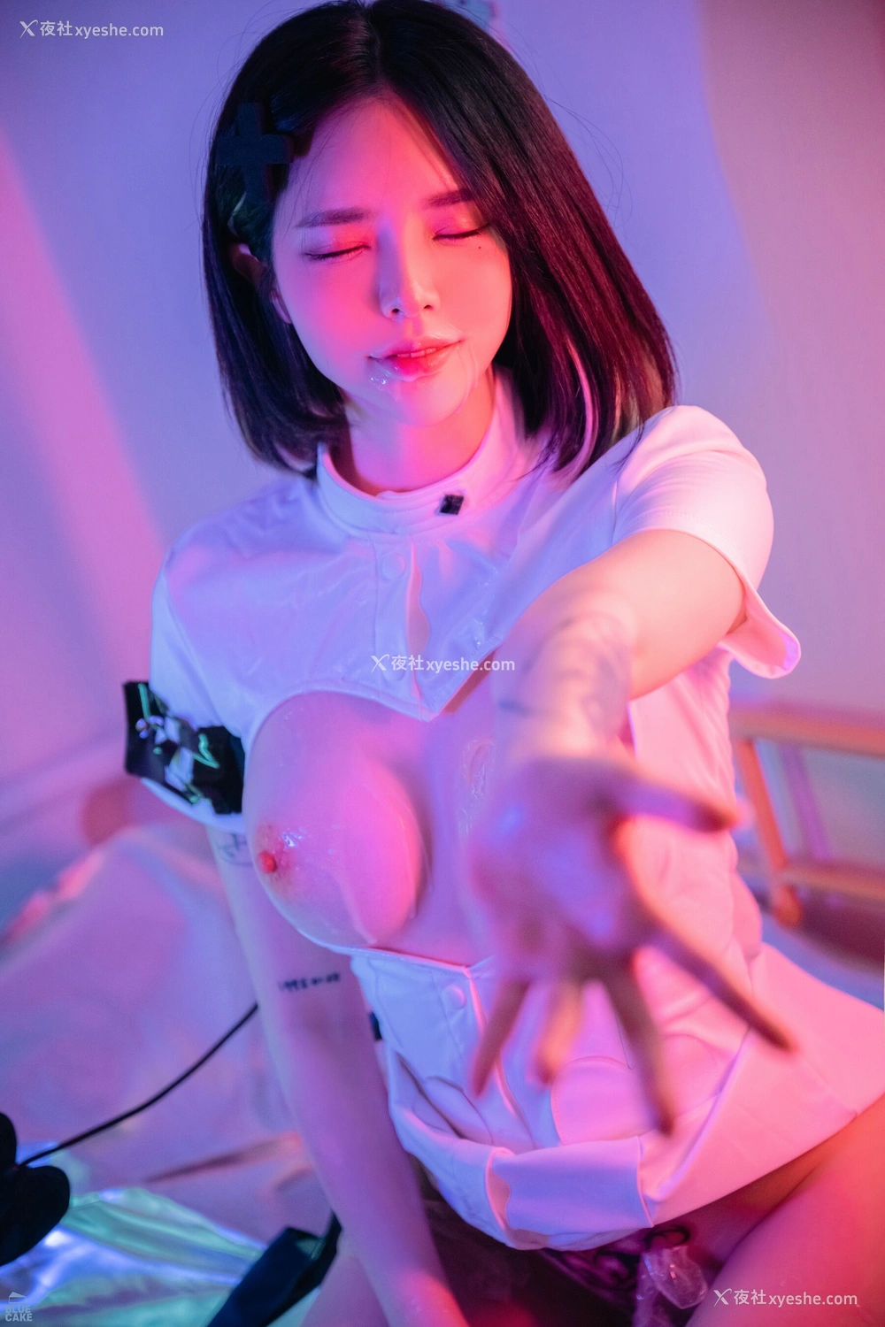 1P - 金提莫《BAD DOCTOR》