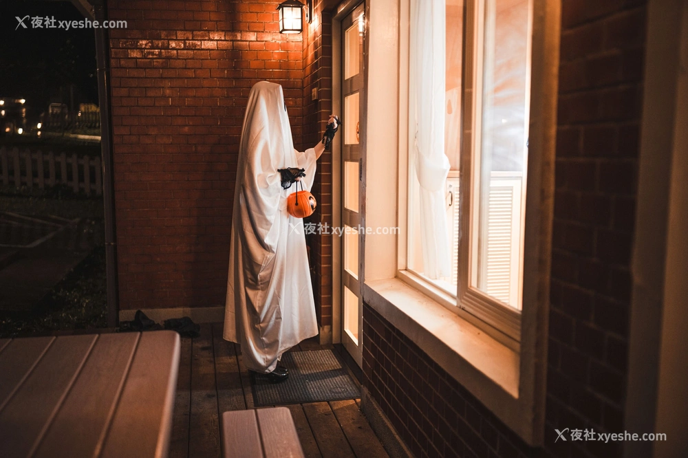 1P - 落落Raku《Trick or Treat 不给糖就捣蛋》