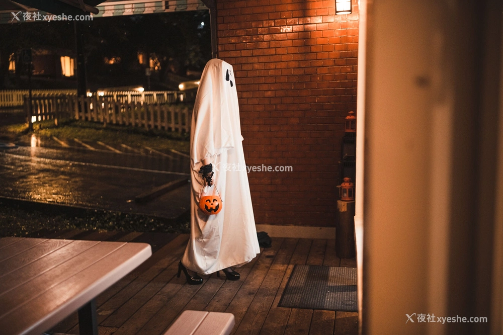 1P - 落落Raku《Trick or Treat 不给糖就捣蛋》