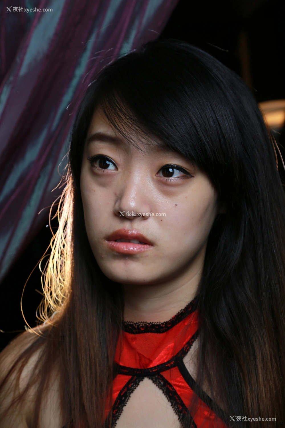 1P - 国模红衣少女人体私拍套图