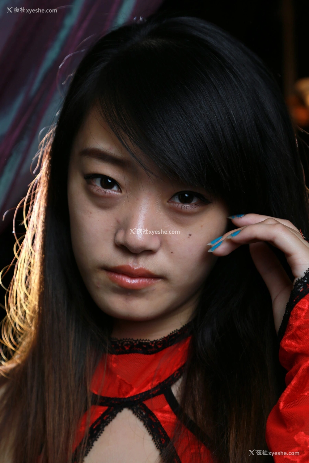 1P - 国模红衣少女人体私拍套图