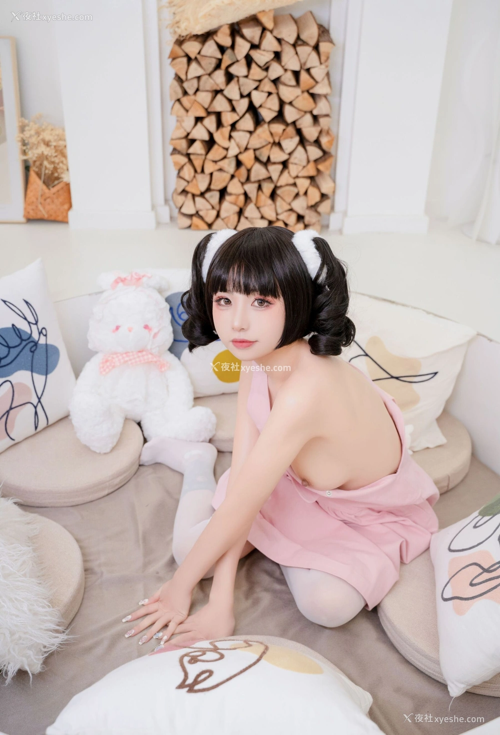 1P - 喵小吉《蜜桃乌龙》