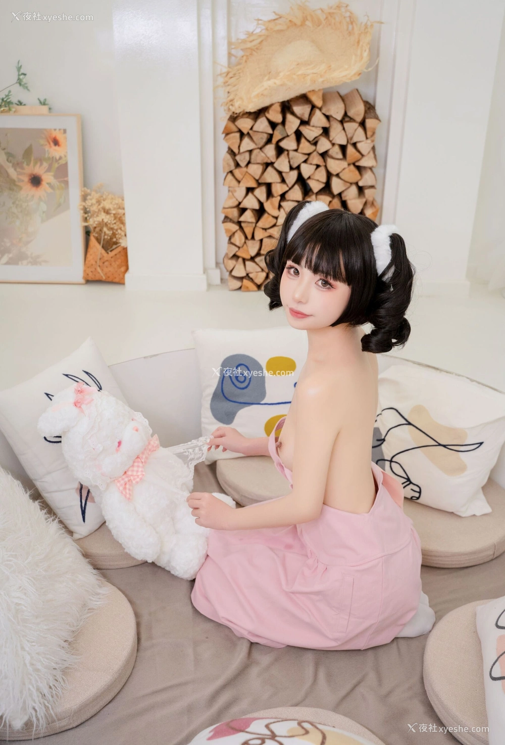 1P - 喵小吉《蜜桃乌龙》