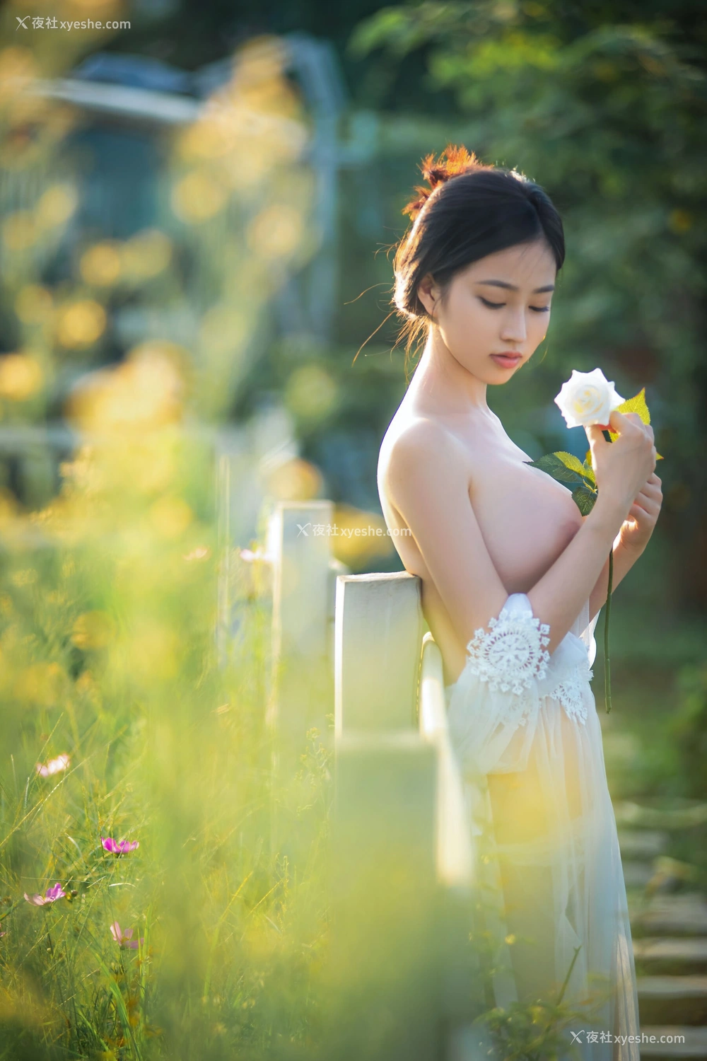 1P - 年年《神明之女》