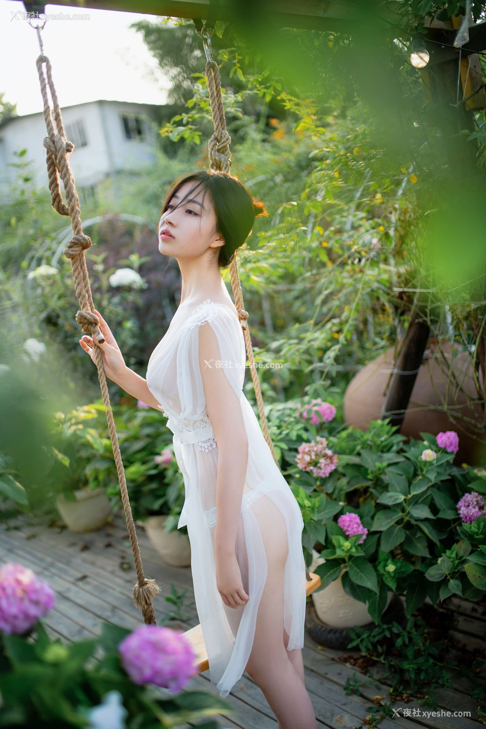 1P - 年年《神明之女》