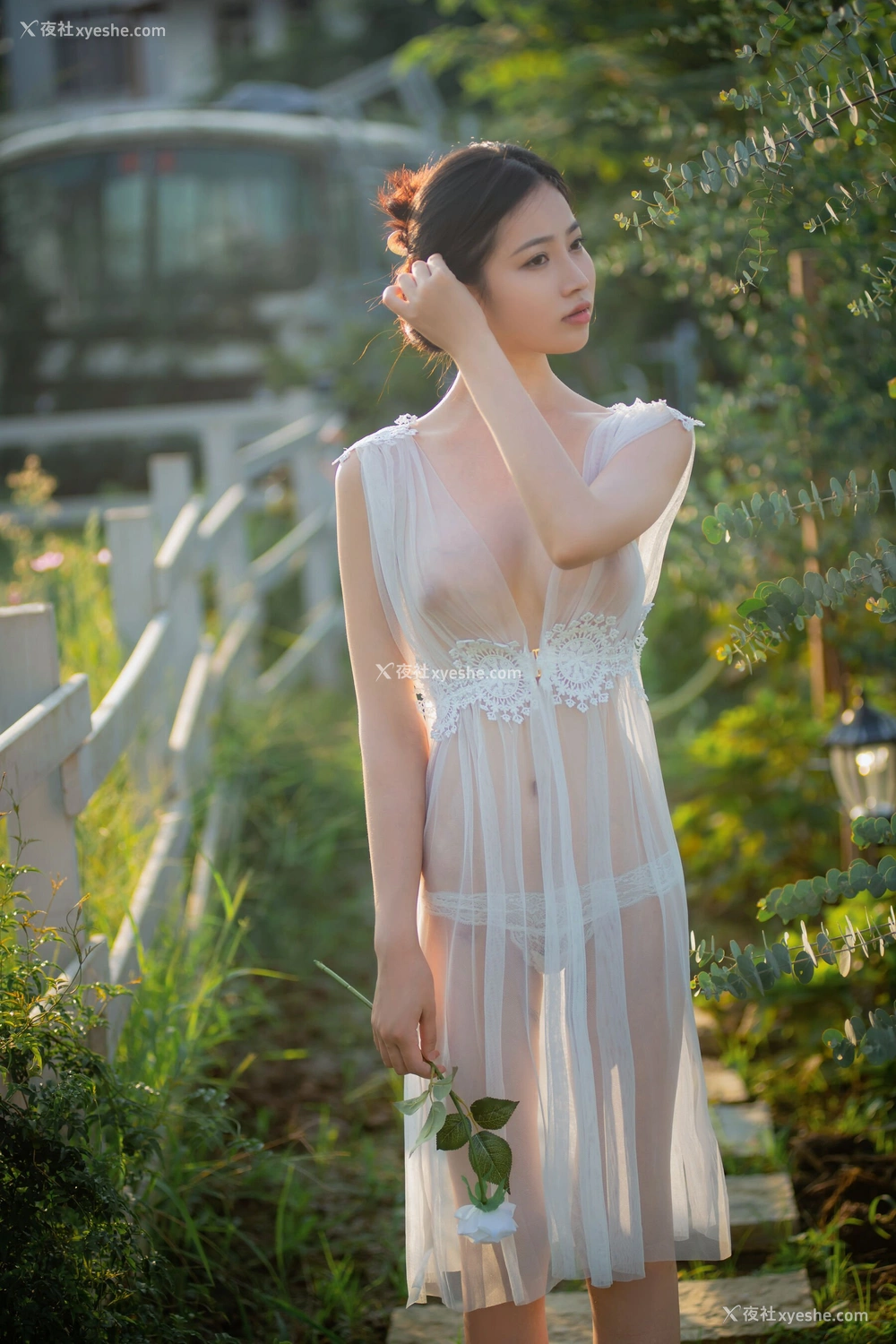 1P - 年年《神明之女》