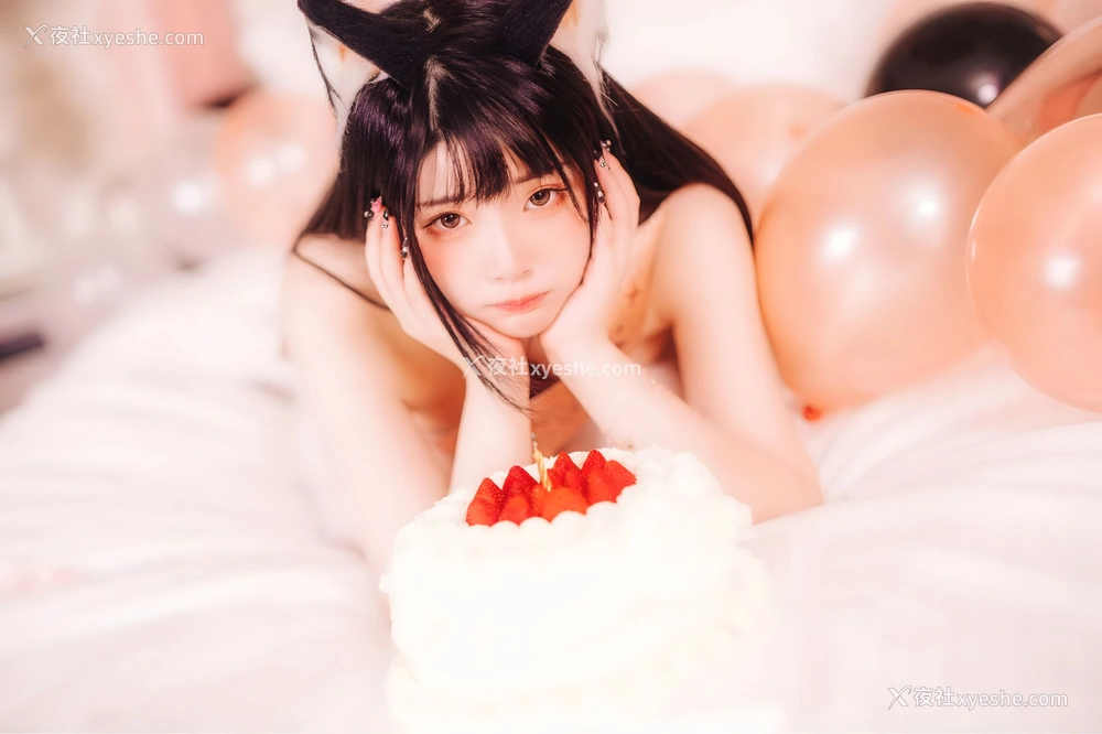 1P - 落落Raku《Happy Birthday, Raku》