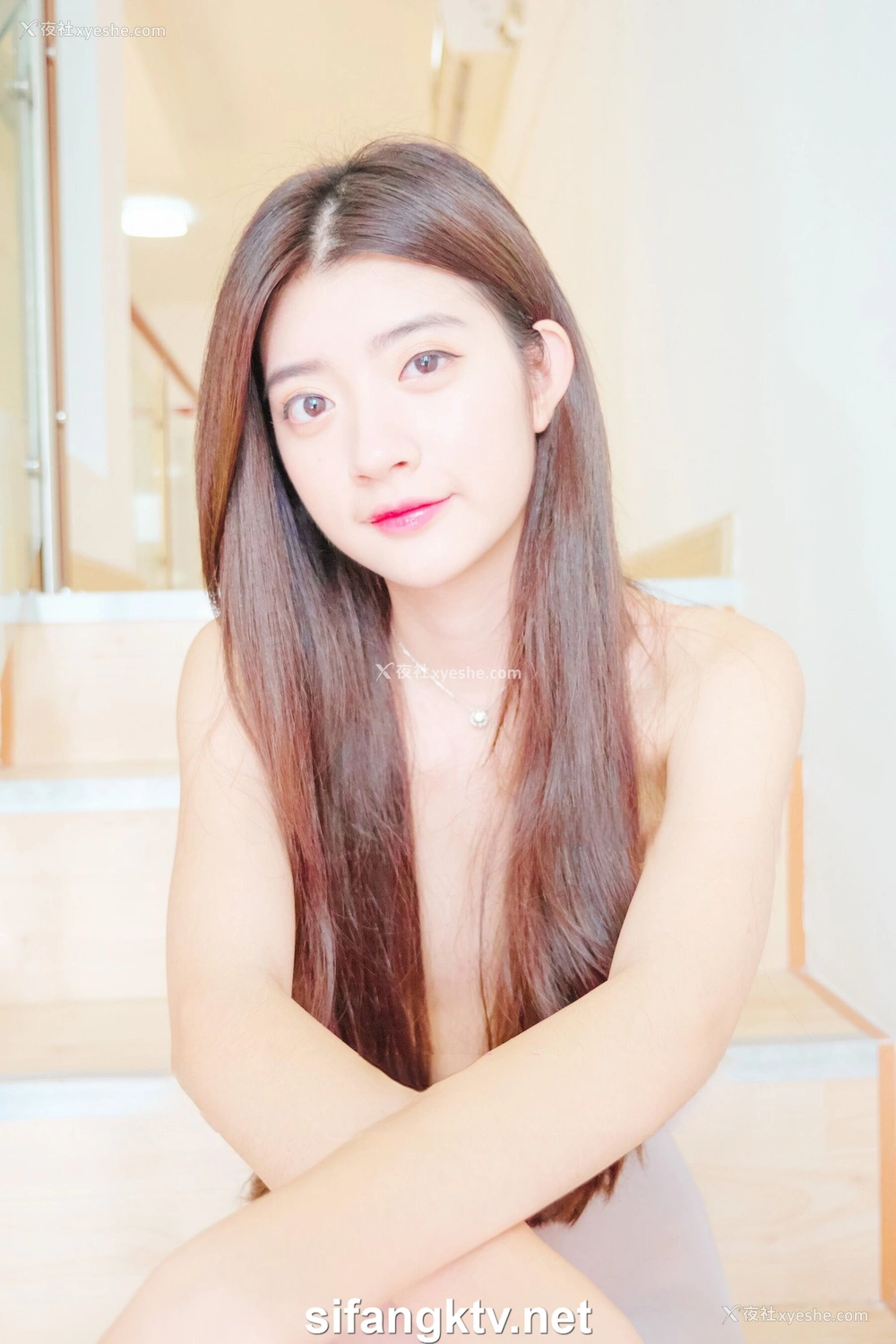 1P - 国模李梦莹（甘灵）大尺度人体私拍套图