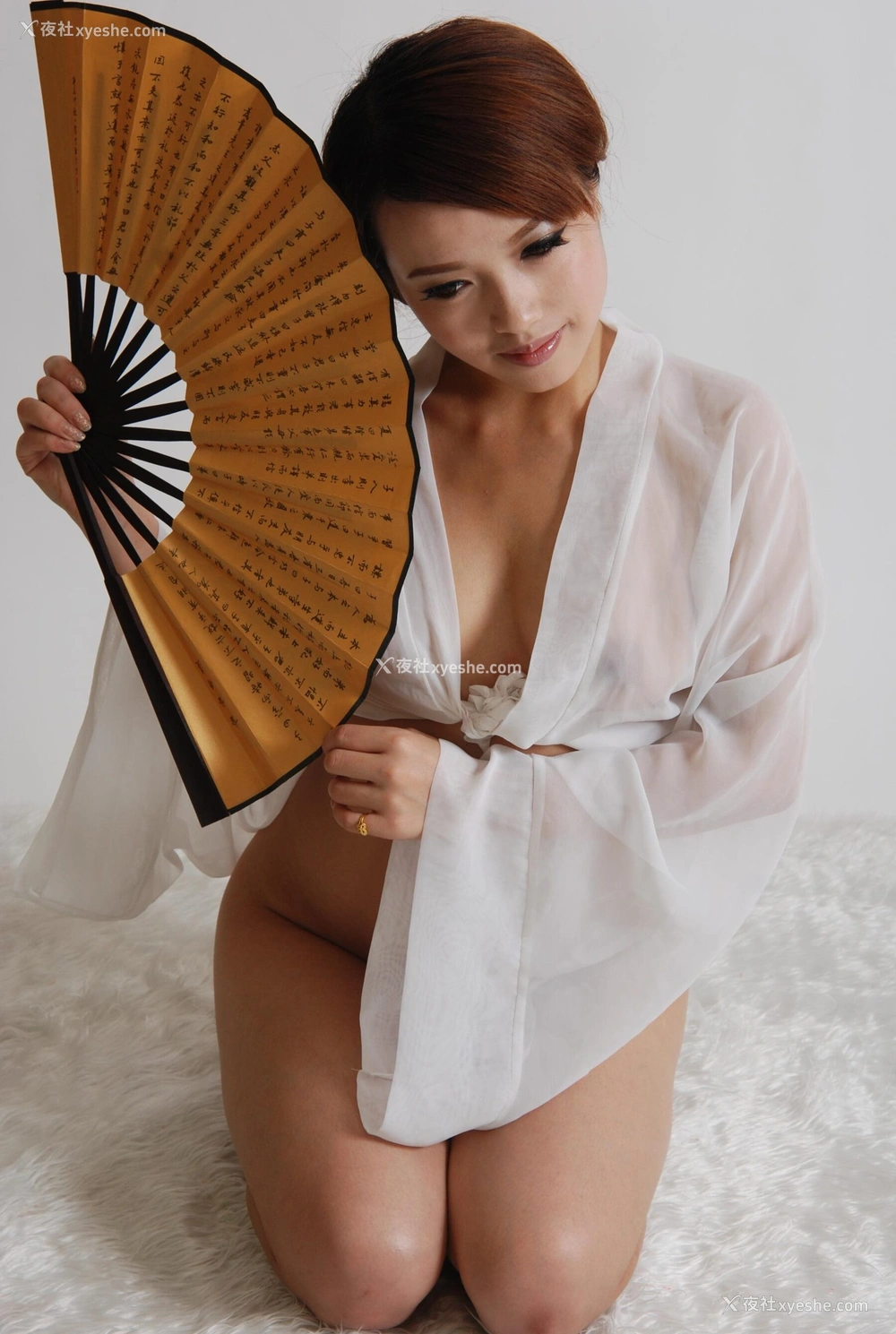 1P - 国模艾玛人体私拍套图