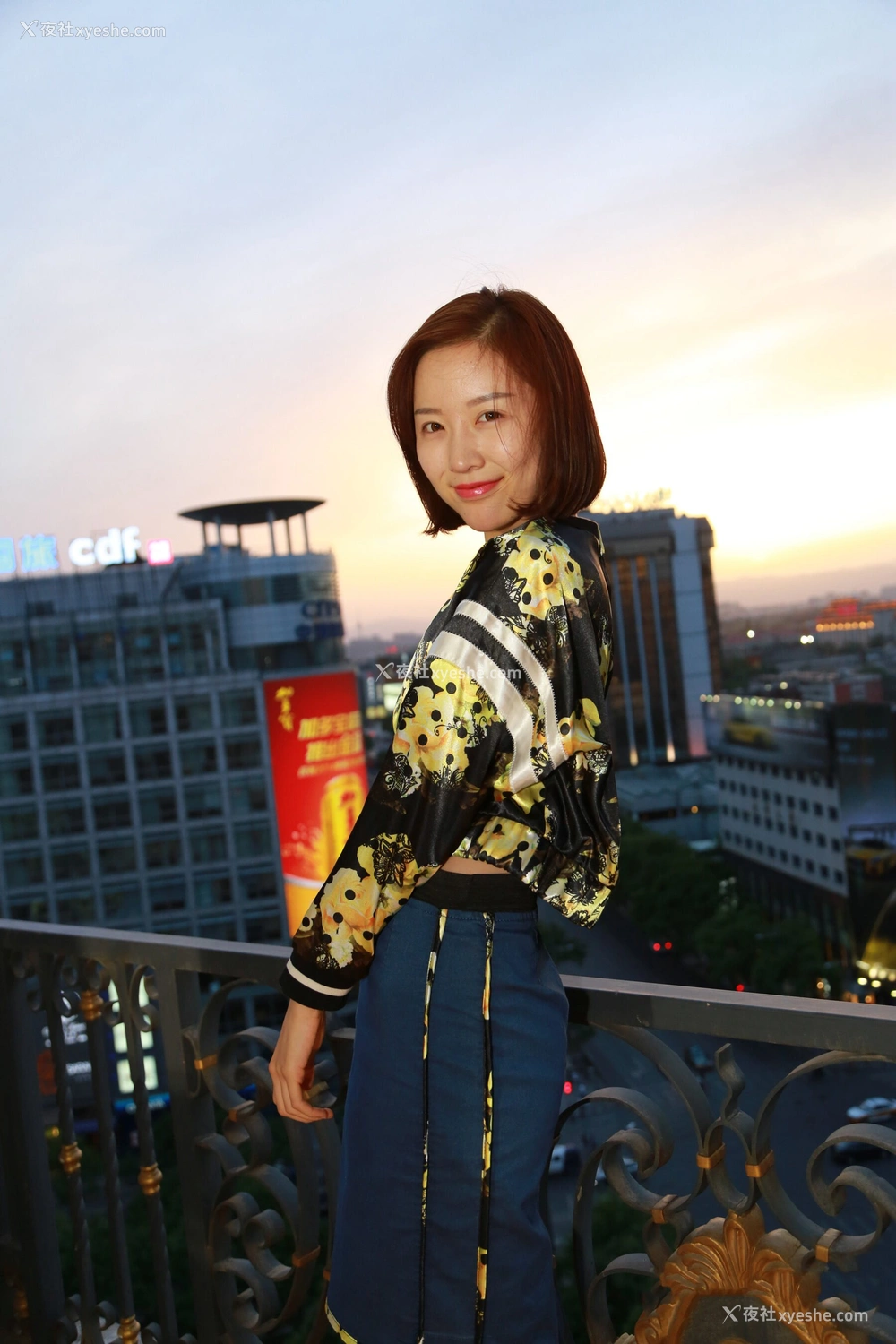 1P - 国模西西性感写真套图