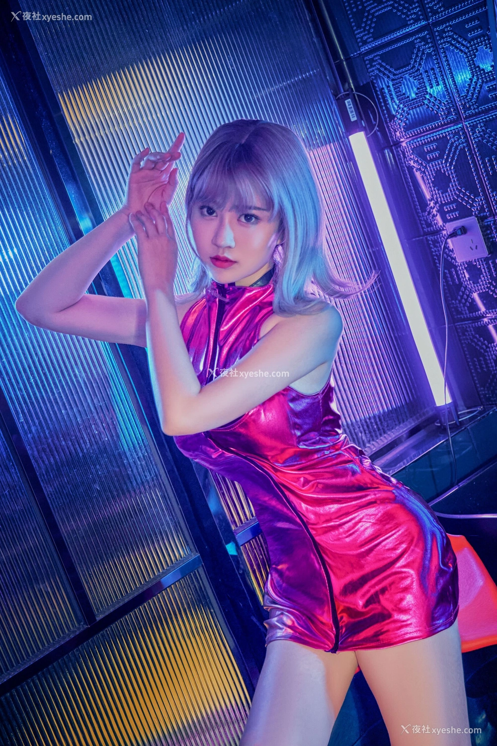 1P - 年年《CyberGirl》