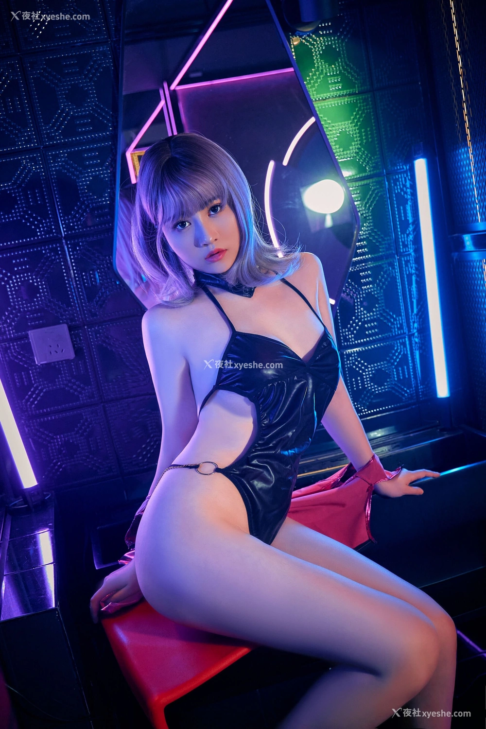 1P - 年年《CyberGirl》