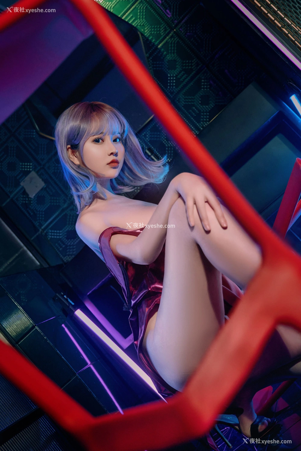 1P - 年年《CyberGirl》