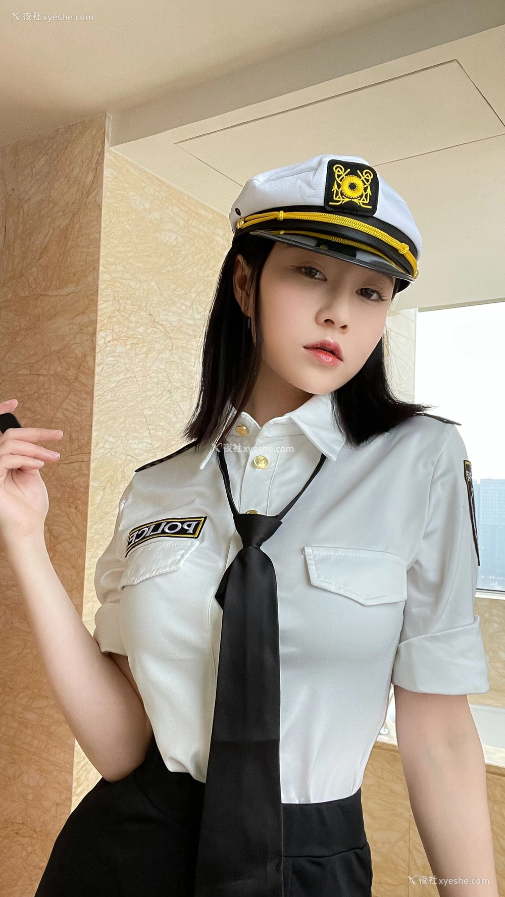 1P - 年年《s女警》