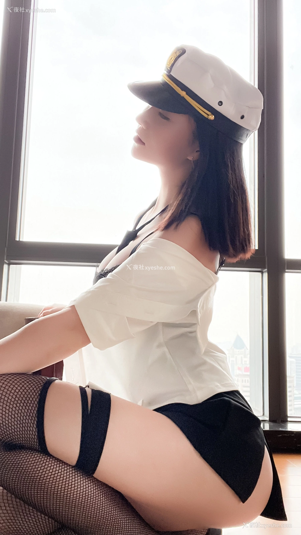 1P - 年年《s女警》