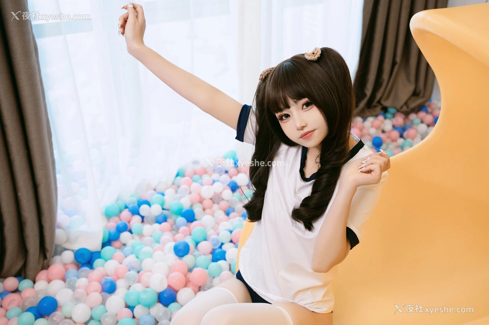 1P - 喵小吉《小吉的私密乐园》