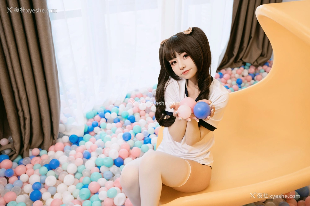 1P - 喵小吉《小吉的私密乐园》