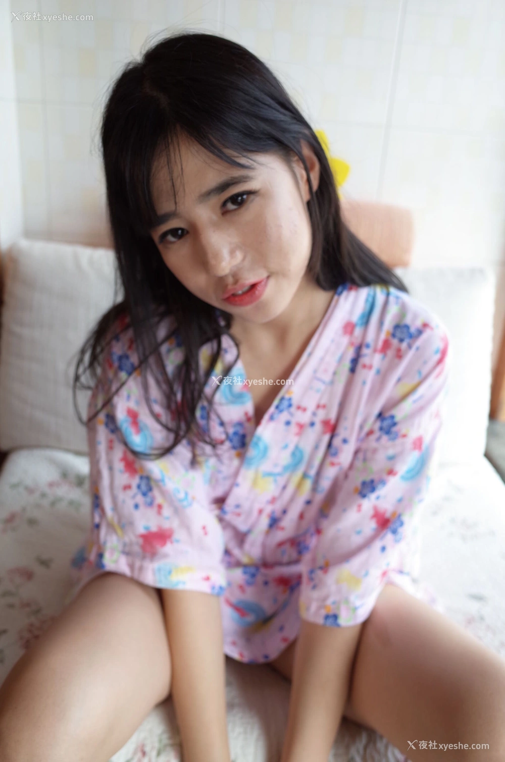 1P - 国模艾栗栗人体私拍套图
