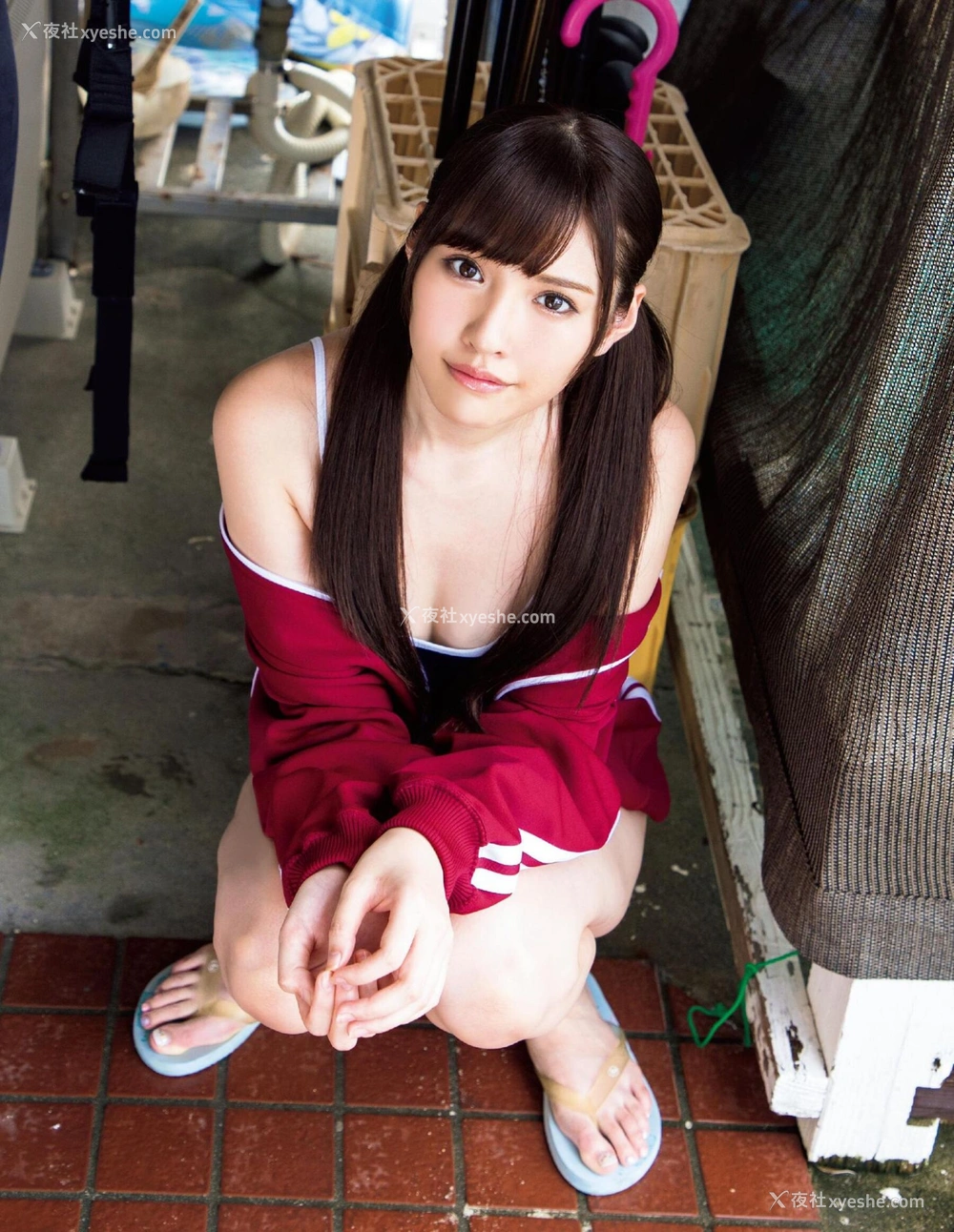 1P - 桥本有菜《Arina》
