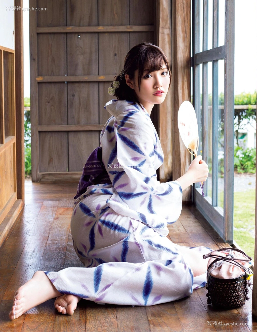 1P - 桥本有菜《Arina》