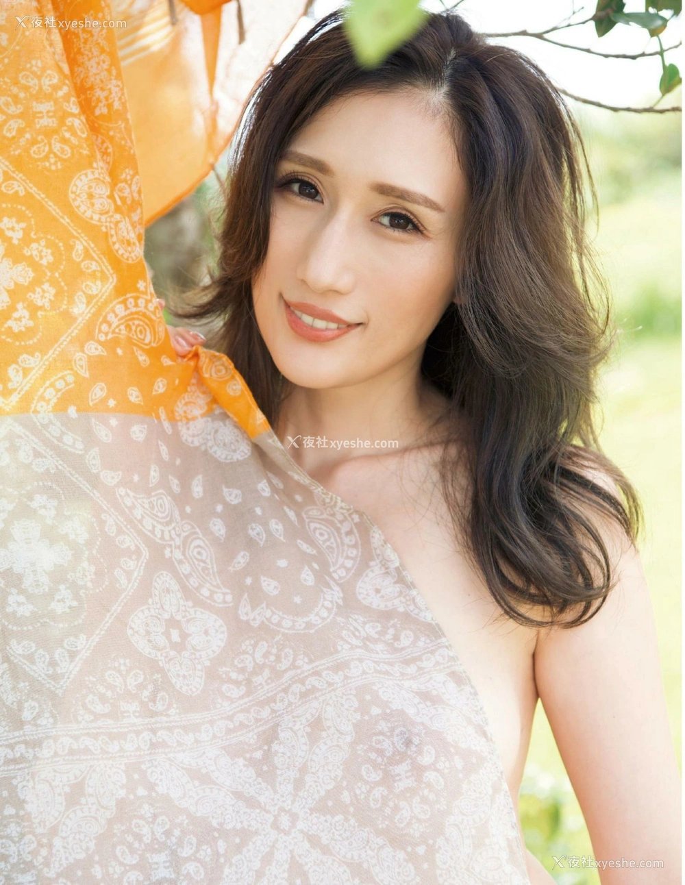 1P - JULIA《secret J》