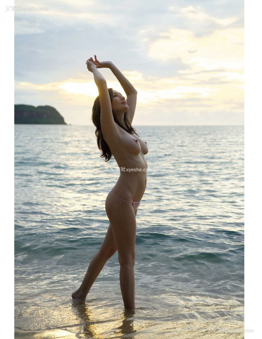 1P - JULIA《secret J》