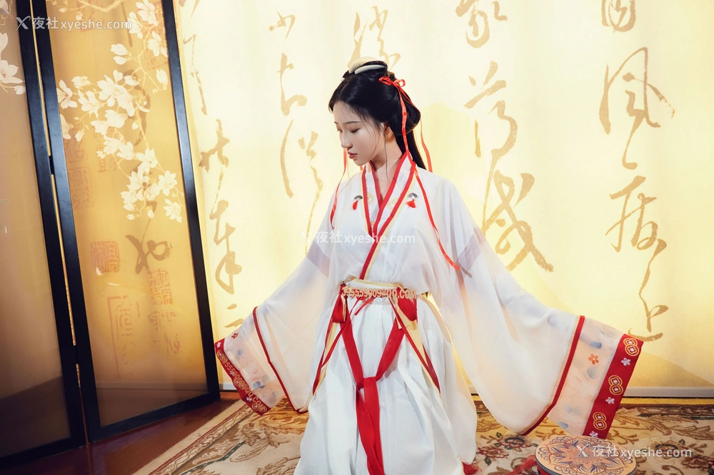 1P - 年年《如梦令》
