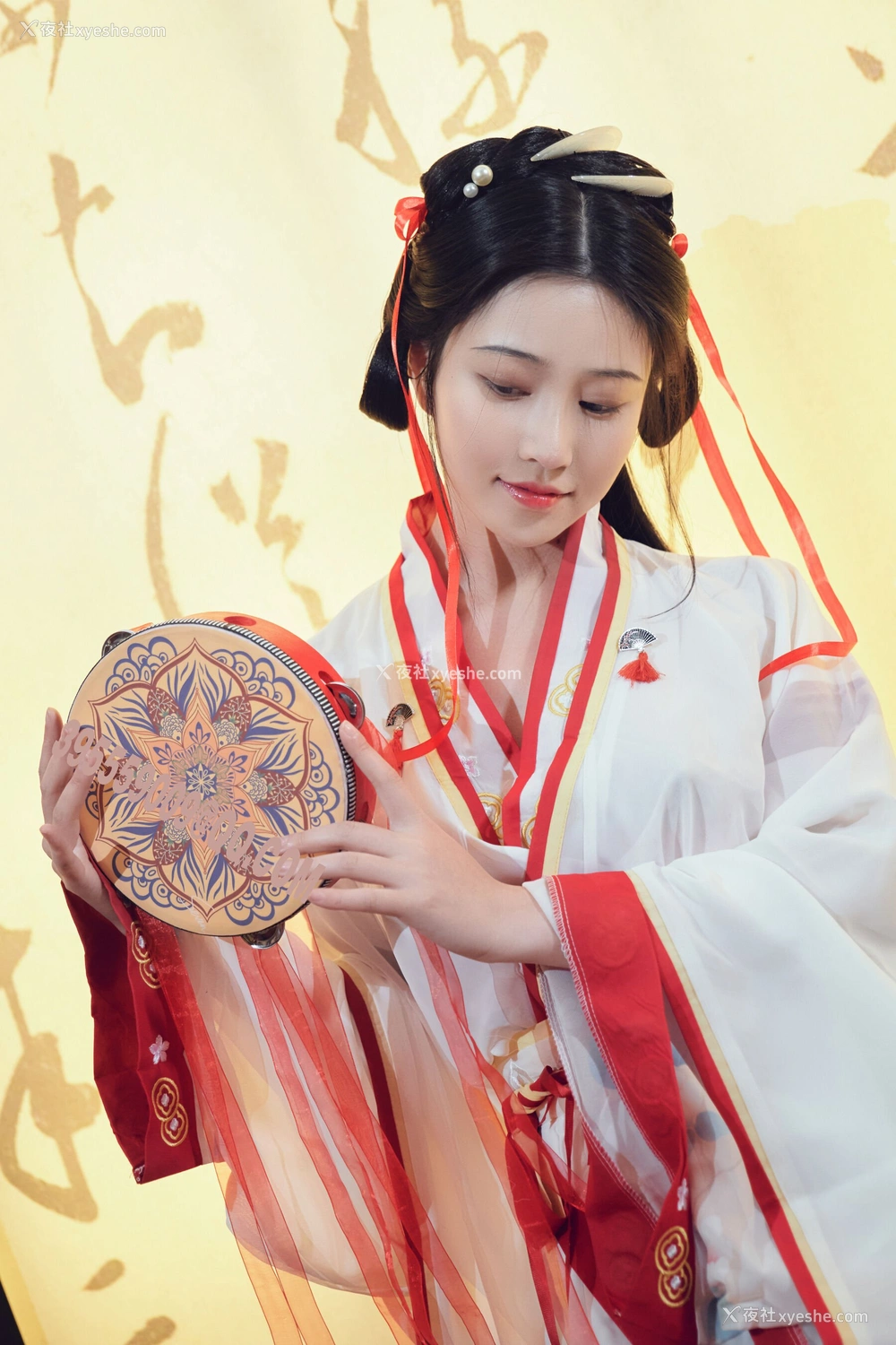 1P - 年年《如梦令》