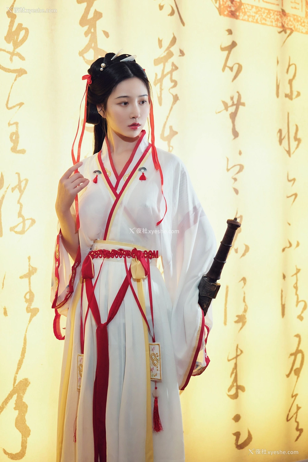 1P - 年年《如梦令》